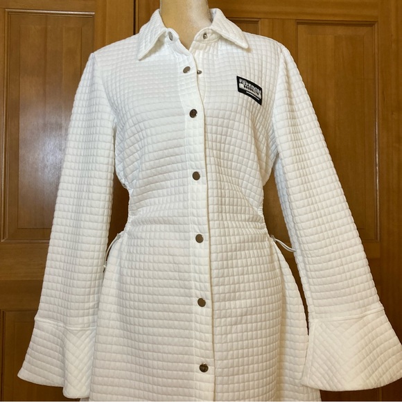 Chic Letter Patched  Flounce Sleeve Shirt Dress - Picture 9 of 16